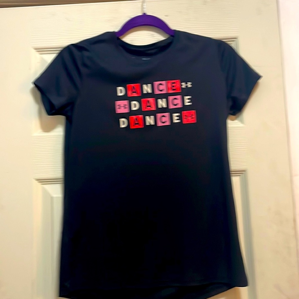 Black under armor dance shirt